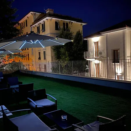 Millstone House לה ספציה