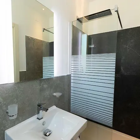 Millstone House בית הארחה 4*